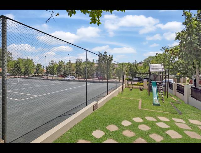 2 BEDROOM APARTMENT FOR SALE IN MAROELADAL